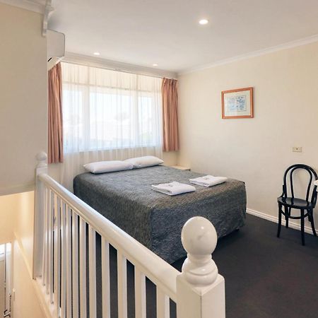 Coachman Hotel Motel Parkes Kültér fotó