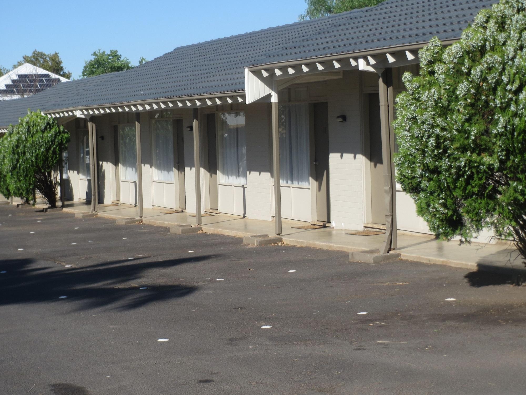 Coachman Hotel Motel Parkes Kültér fotó