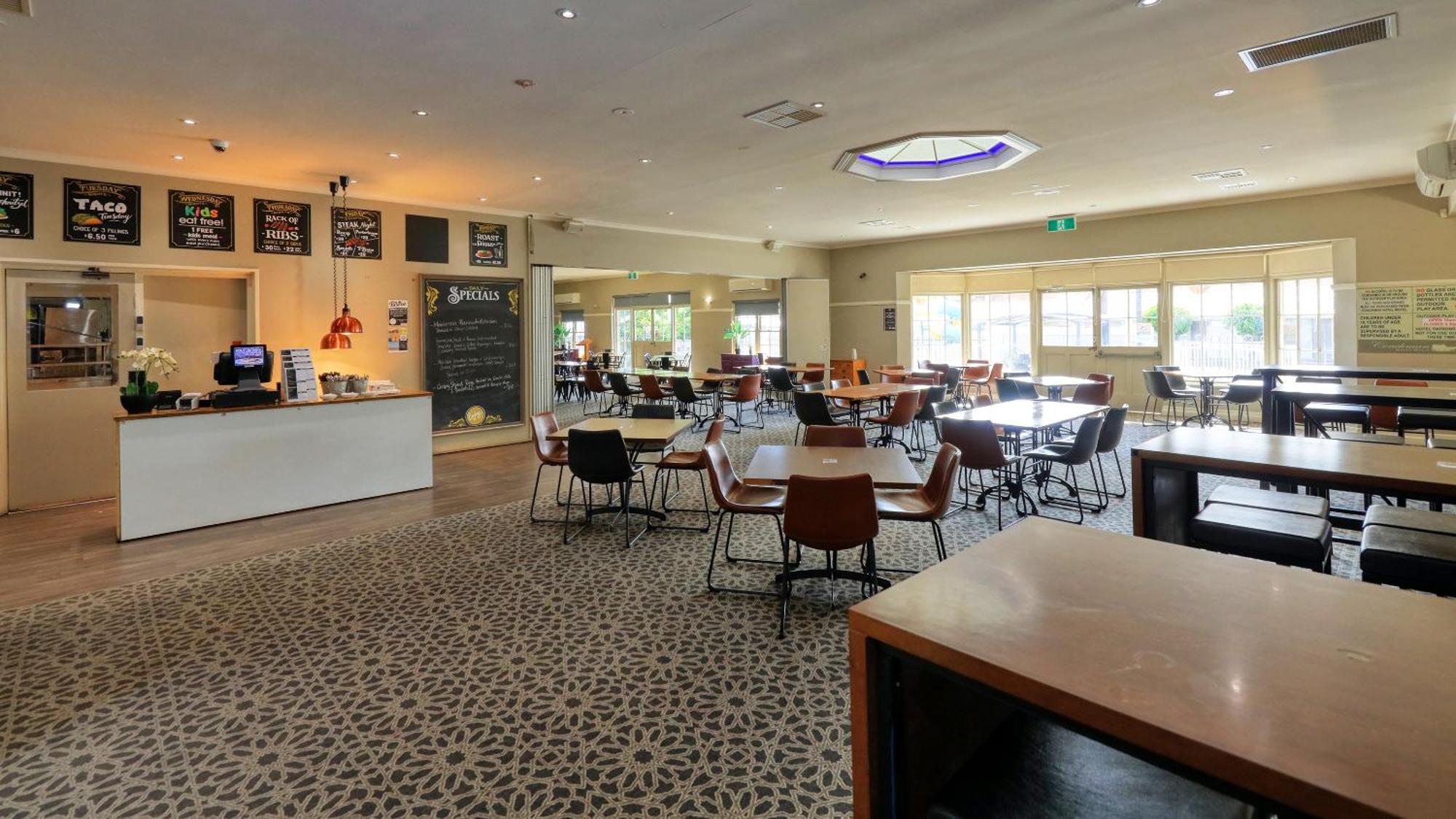 Coachman Hotel Motel Parkes Kültér fotó