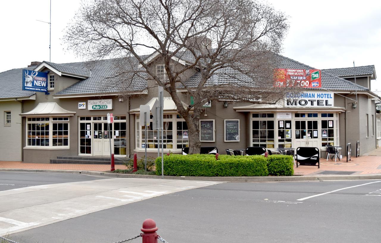 Coachman Hotel Motel Parkes Kültér fotó